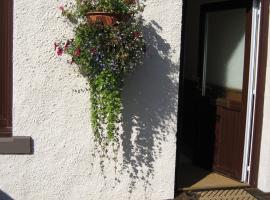 Seggat Farm Holiday Cottages, sumarhús í Kirktown of Auchterless