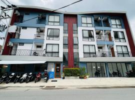 B3 HOUSE, hotel di Pantai Kamala