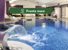 Yes Hotel Touring & SPA, hotel v Rimini