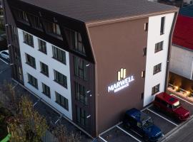 Deluxe Aparthotel MARWELL RESIDENCE, Hotel in Suceava