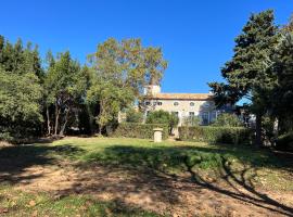 SCI Domaine Saint Martin le grand, hotel in Béziers