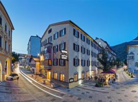 Hotel Goldener Löwe: Kufstein şehrinde bir otel