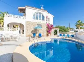 Villa w pool seaview in Cometa