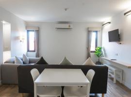 Carnation Residence, hotel en Samut Prakan