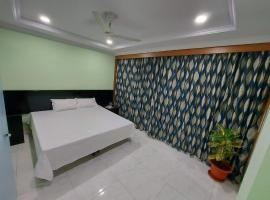 PRIVATE HOME STAY, serviced apartment in Secunderabad