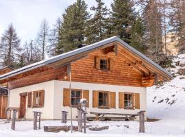 Chalet Sennhütte Obertauern mit Zirbensauna und neuem XL Bad, hotelli kohteessa Obertauern