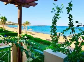 Amazing Beachfront townhouse chalet Ain Sokhna