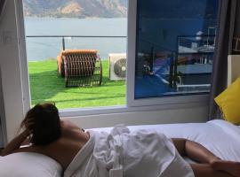 luxury atitlan suites, hospedaje de playa en San Pedro La Laguna