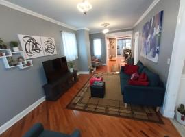 Cozy Updated 3-BR apartment near Peace Bridge, hotel a Buffalo