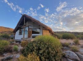 Oudrif Strawbale Retreat, hotell sihtkohas Clanwilliam