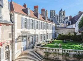 L'Hotel de Panette, Un exceptionnel château en ville - Cathédrale