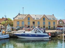 Beautiful Apartment In Samsø With House Sea View, hotell sihtkohas Ballen