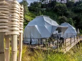 La Quinta Dimensión Glamping