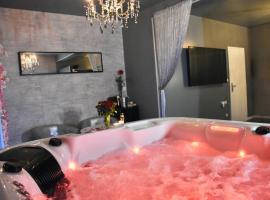 Nuit privée avec Jacuzzi, hotel din Chelles