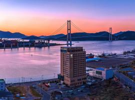 Gwangyang Lacky Hotel, hotel cerca de Aeropuerto de Yeosu - RSU, Gwangyang