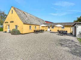 Beautiful Apartment In Strynø With Kitchen: Rudkøbing şehrinde bir otel