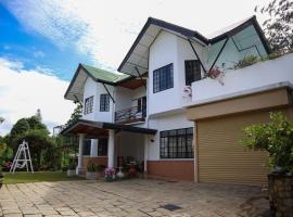 Hill Crest Holiday Bungalow, hotel en Diyatalawa