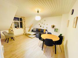 aday - Cozy central 1 bedroom apartment, hotel din Frederikshavn