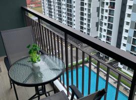 Desaru Utama Apartment with Swimming Pool View, Karaoke, FREE WIFI, Netflix, near to Car Park, hotel in Desaru