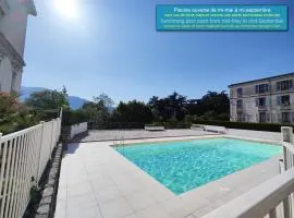 Grand studio 38m2 dans ancien palace avec piscine et place de parking privée