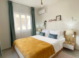 Peaceful 2 bedroom Flat, מלון בİncirli