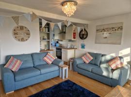 Caldon Holiday Chalet sleeps 4 in Dartmouth WIFI Electric inc Pet friendly, hotel a Dartmouth