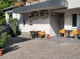 Silver Boglár Apartman