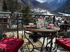 Heida, studio ensoleillé au village avec magnifique vue sur la Dent-Blanche, hótel í Evolène