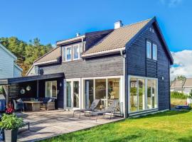 Gorgeous Home In Risør With Wifi, hotel a Risør