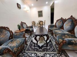 Redzuan Homestay (Muslim Friendly)، فندق في موار