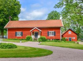 Nice Home In Skövde With Kitchen, viešbutis mieste Šiovdė