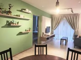 Emerald Avenue Cozy 3R3B Apartment - 329