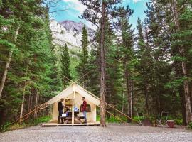 Sundance By Basecamp, hotell i Kananaskis Village