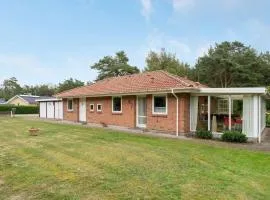 Holiday Home Maksimilian - 1-5km from the sea in NE Jutland by Interhome