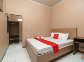 RedDoorz Syariah near Siloam Hospitals Bulak Kapal, hotel Bekasiban