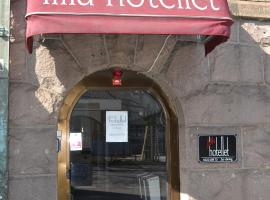 Lilla Hotellet Bed & Breakfast i Alingsås, хотел в Алингсес