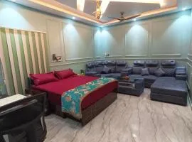 Asha Home Stay Near Lucknow Airport