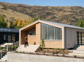 Abodo Alpine Eco Villa، فندق في Cardrona