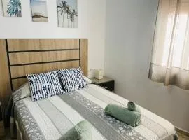 Apartamento Conil Centro y Playa, descanso perfecto, con aire acondicionado y WIFI