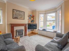 Cooper Cottage - 3 bedroom seaside house, hotel en Shanklin