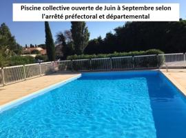 Calme pour cet appartement 4 personnes - résidence Piscine - parking privé - 4HAMCL2A, hôtel à Claira