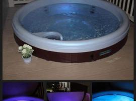 Hot tub breaks Lancaster Cresent tattershall lakes: Lincoln'da bir otel