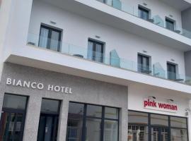 Bianco Hotel، فندق في Lakkíon