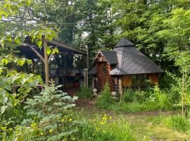 The Hobbit House and Secret Garden, hotel v destinácii Taunton