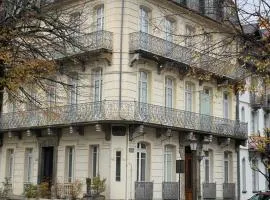 Ground Floor - Hauseman Building close to Thermes