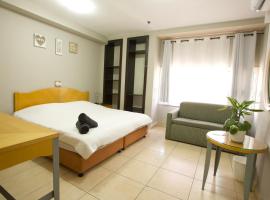 Little Prince Hostel-5 Min Walk To The Beach, albergue en Eilat