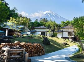 Glamping Villa Hanz Kawaguchiko: Fujikawaguchiko şehrinde bir otel