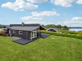 4 Bedroom Nice Home In Haderslev