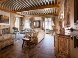 Annecy Historical Center - 165 square meter - 3 bedrooms & 3 bathrooms