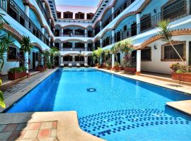 Hotel Colonial Playa del Carmen, hotelli Play del Carmenissa